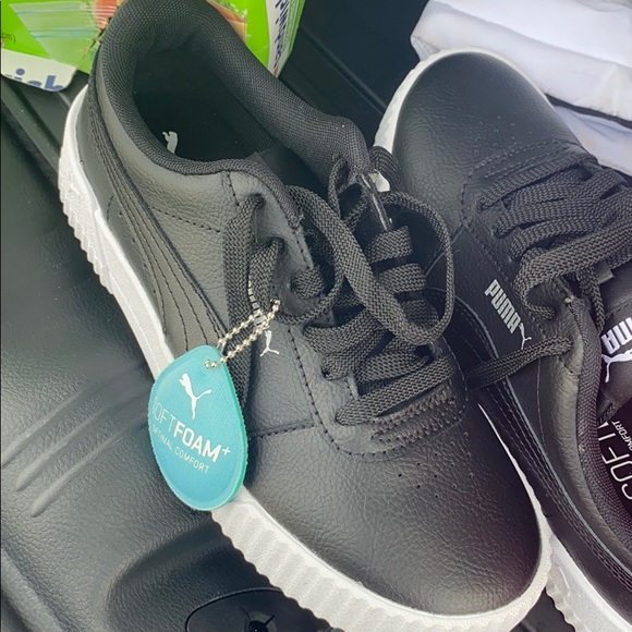 Soft foam Pumas only worn once - Picture 3 of 5